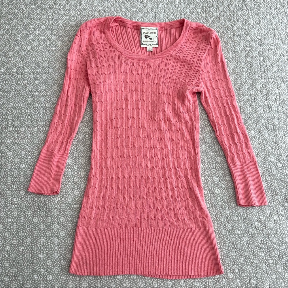 Vintage Y2K 90s Pink Rose Cable Knit Scoop Neck Long Sweater Size M